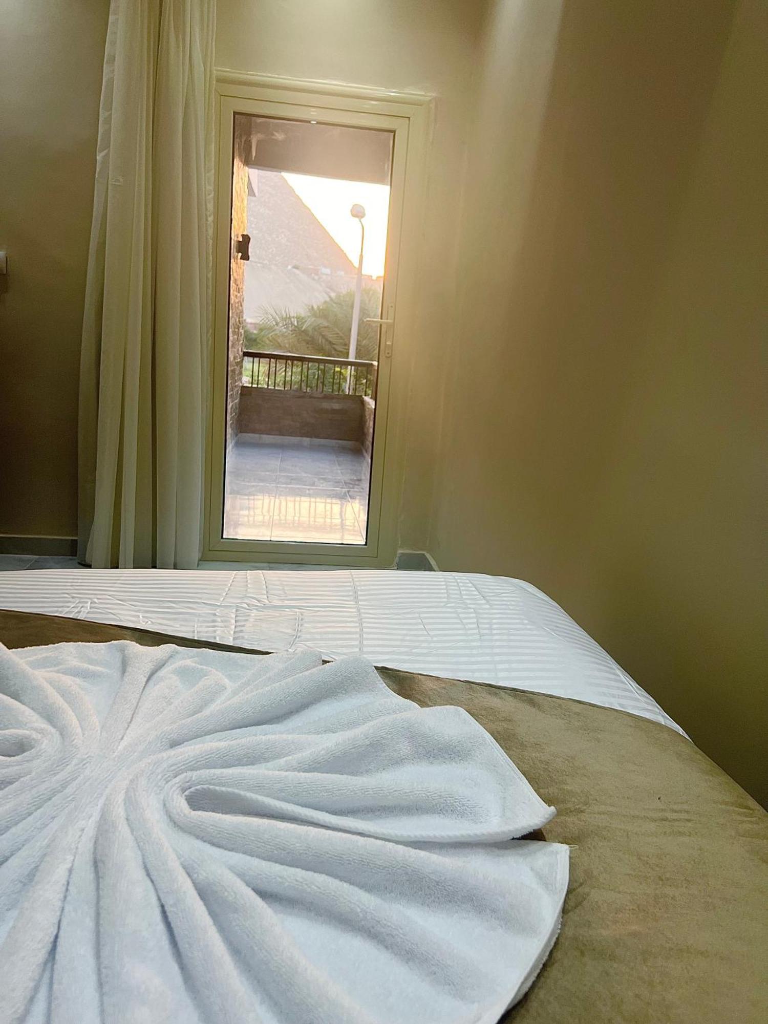 Hotel New Glamour Pyramids View Cairo