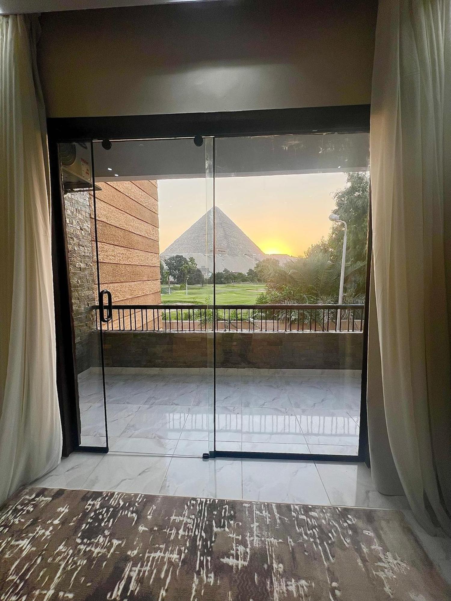 Hotel New Glamour Pyramids View Cairo