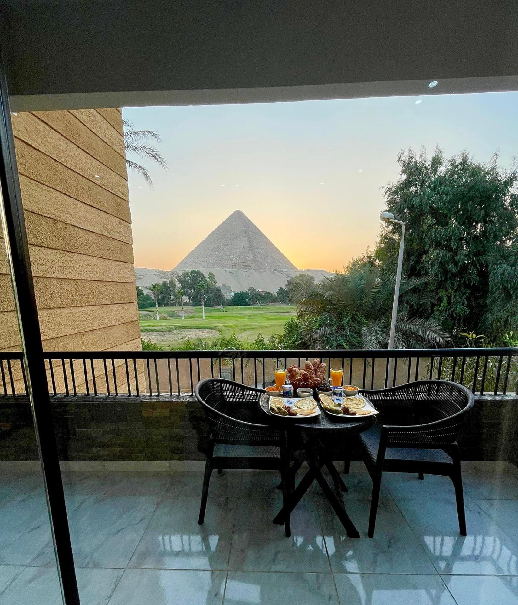 New Glamour Pyramids View 3*