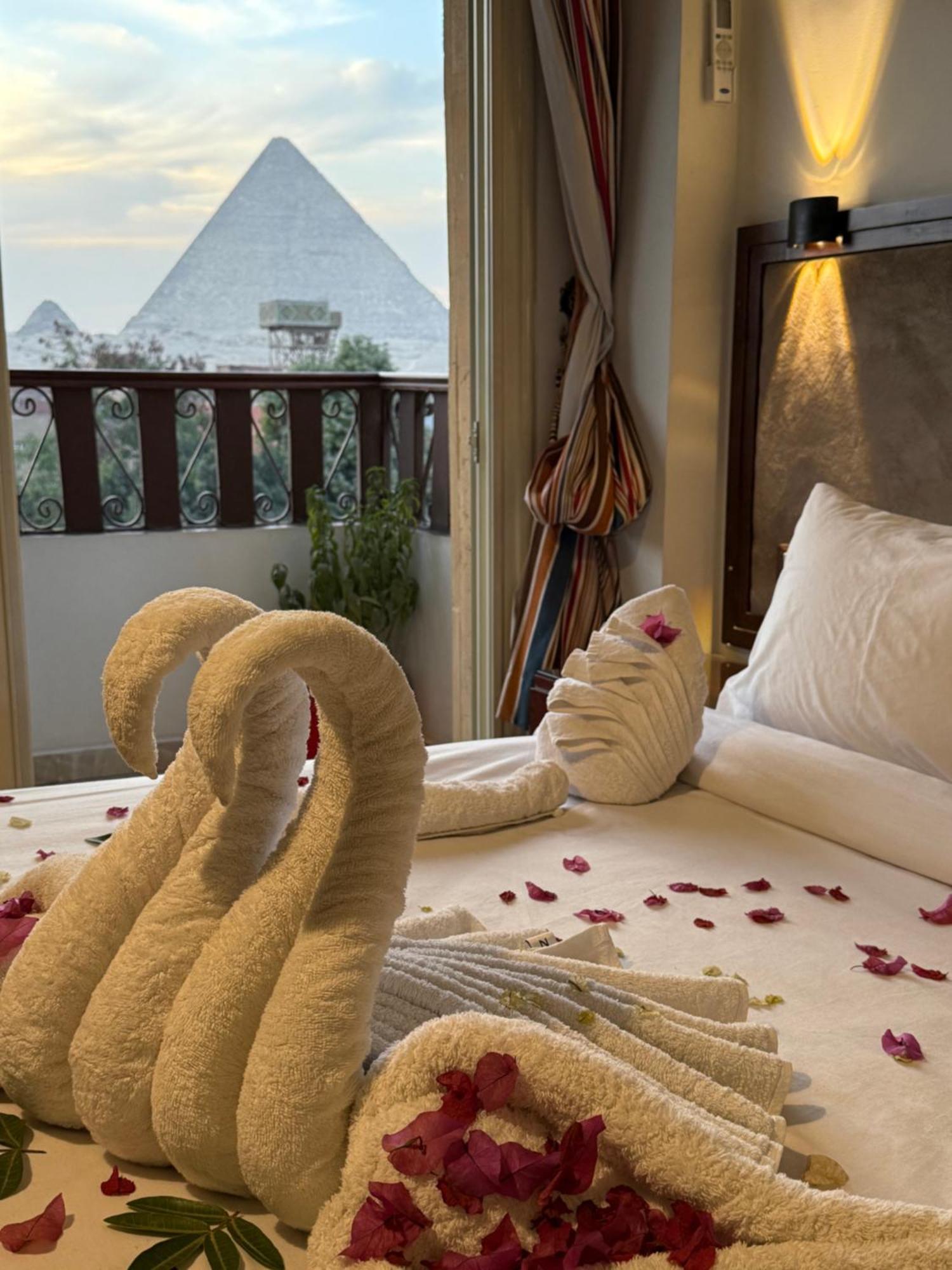 Flower Pyramids View Hotel Kafrat al Jabal