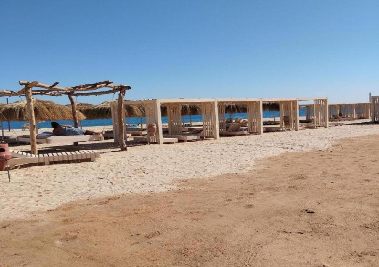 Apartment With Seaview, Amazing For Couples, Sunny & Seaview & Free Wi-fi Hurghada