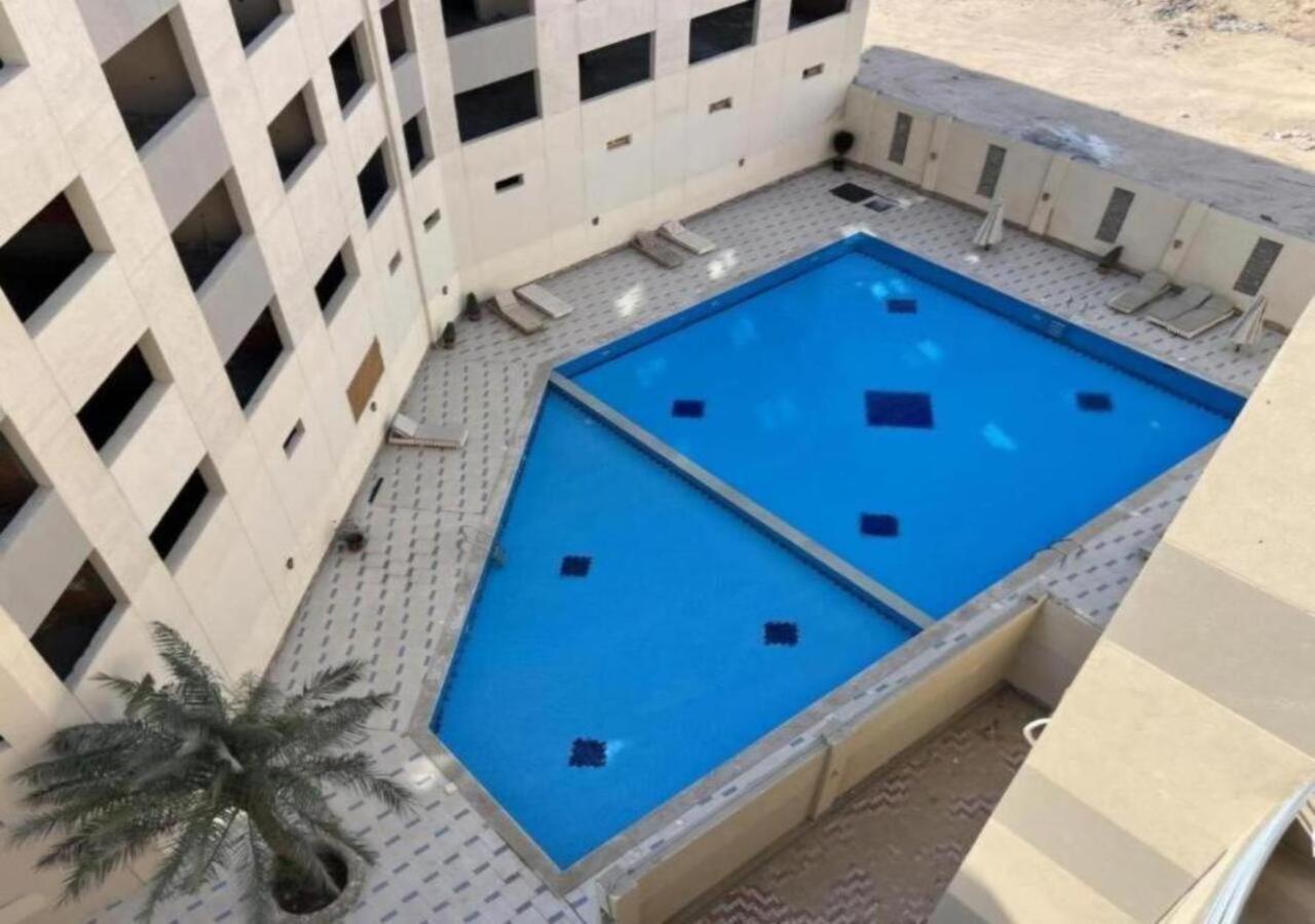 Apartment With Seaview, Amazing For Couples, Sunny & Seaview & Free Wi-fi Hurghada