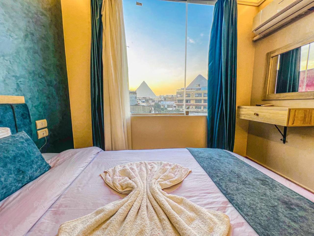 Reds Pyramids View Hotel 3*
