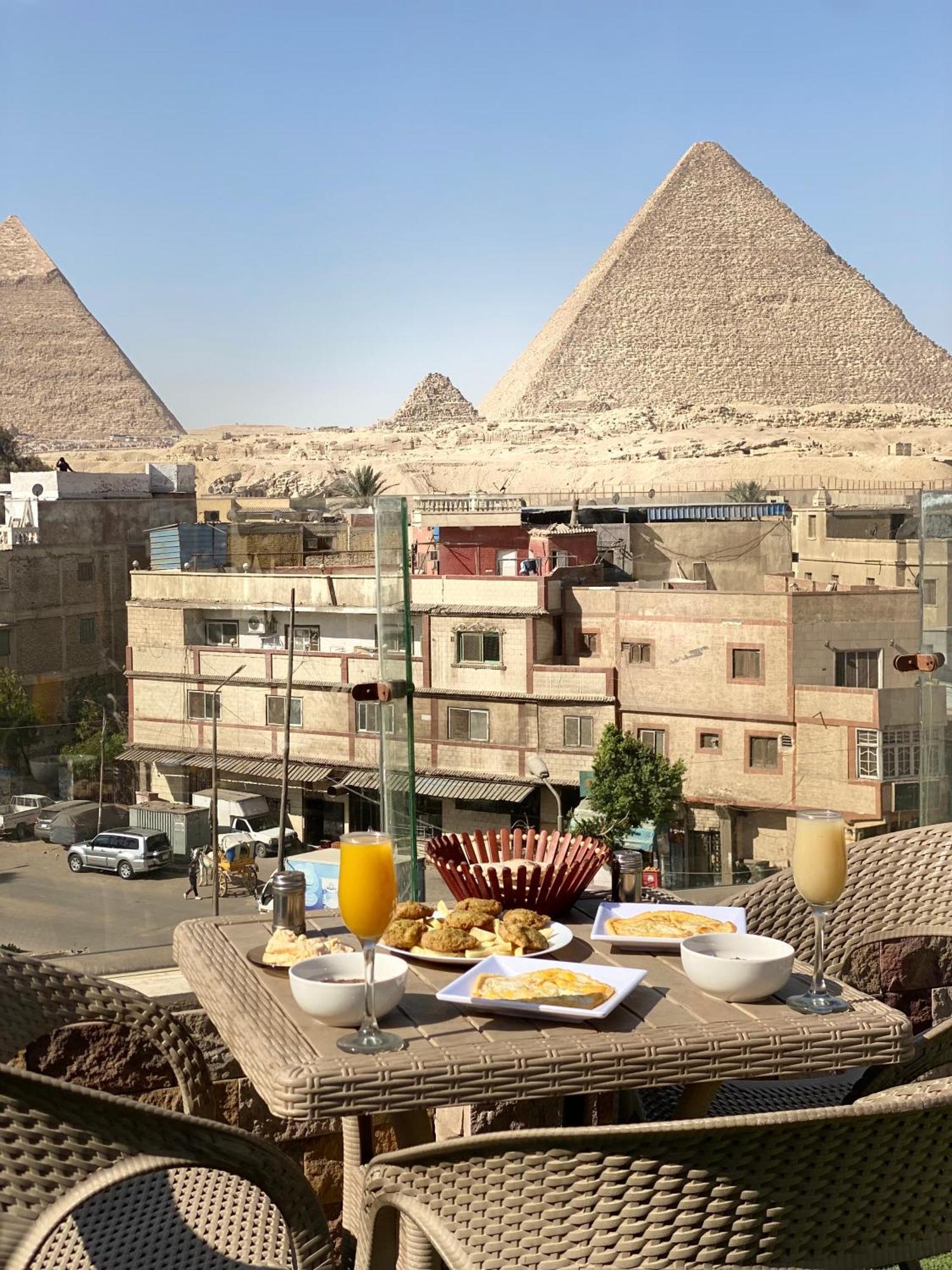 Tecno Pyramids Hotel 4*