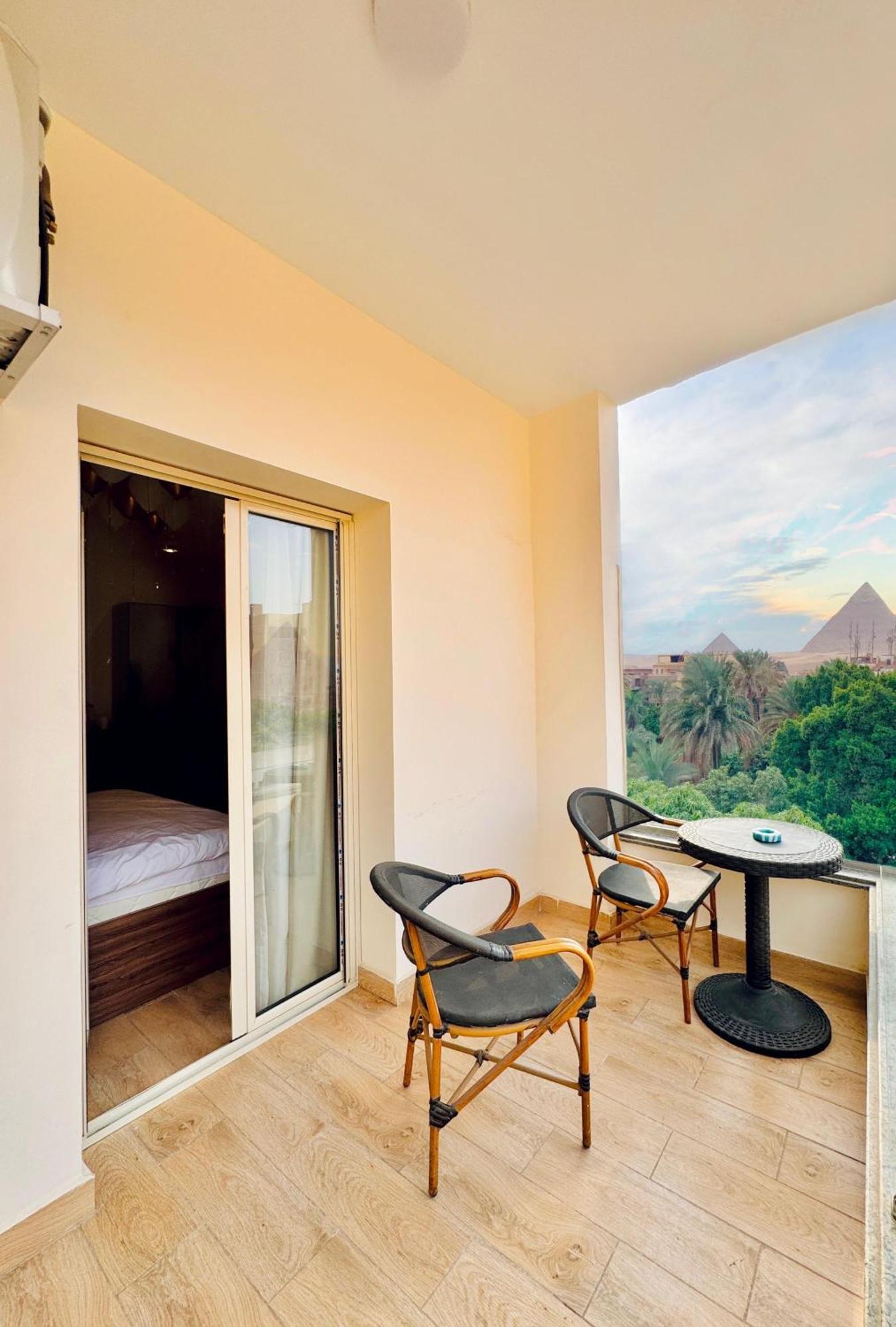 Oro Pyramids View Hotel Cairo