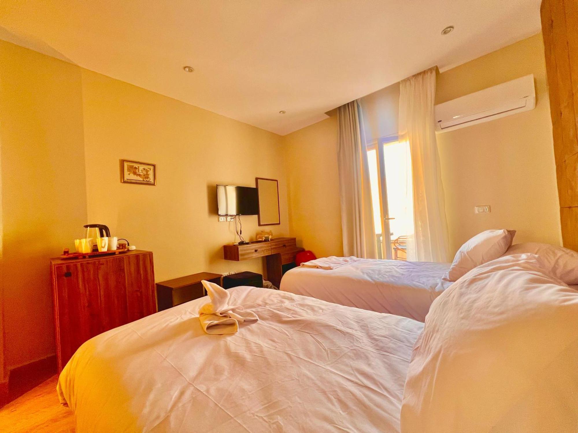 Oro Pyramids View 3* Kafrat al Jabal