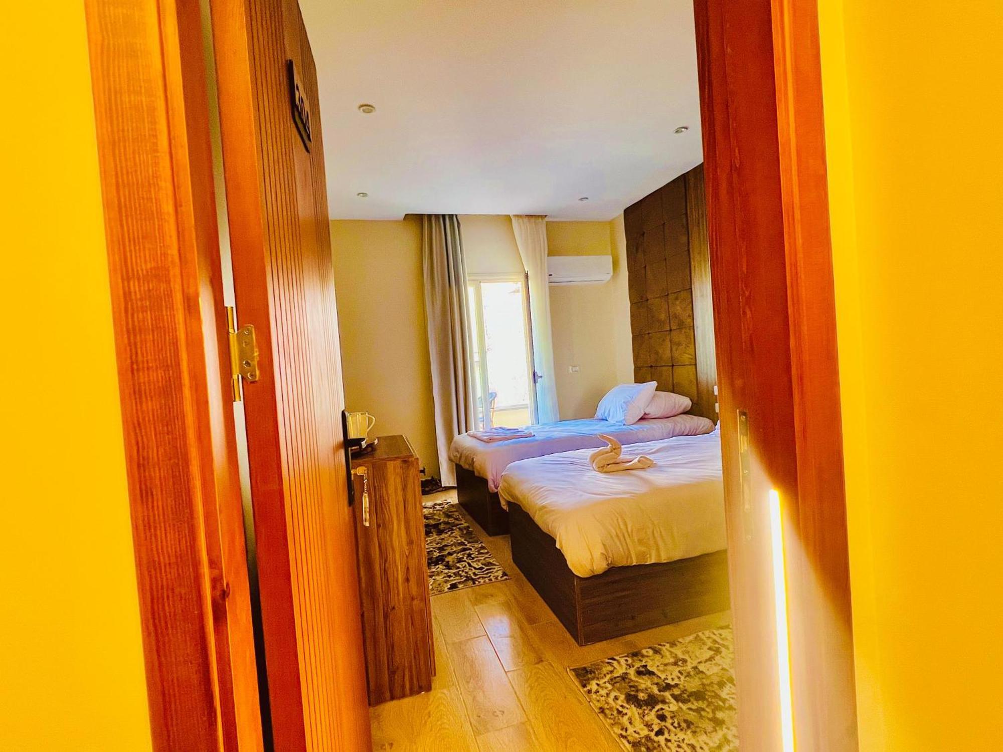 Oro Pyramids View 3* Cairo