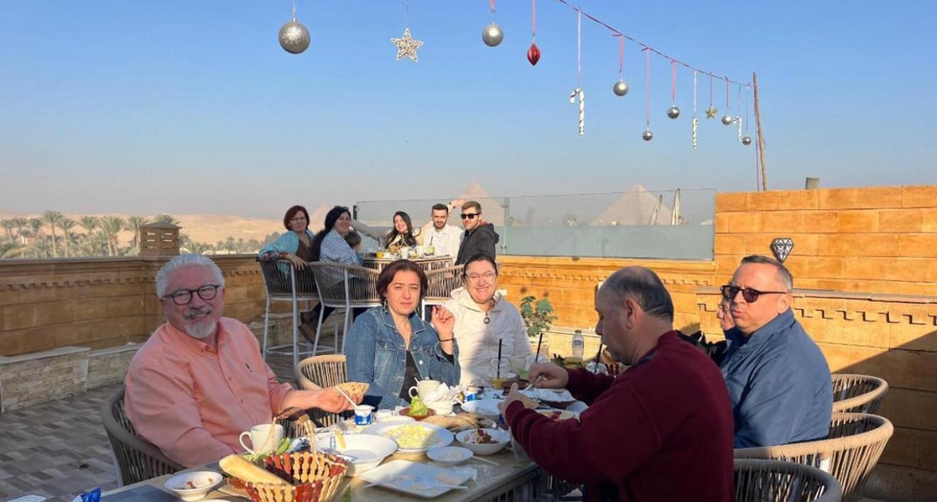 Bed & Breakfast Taj Pyramids View *