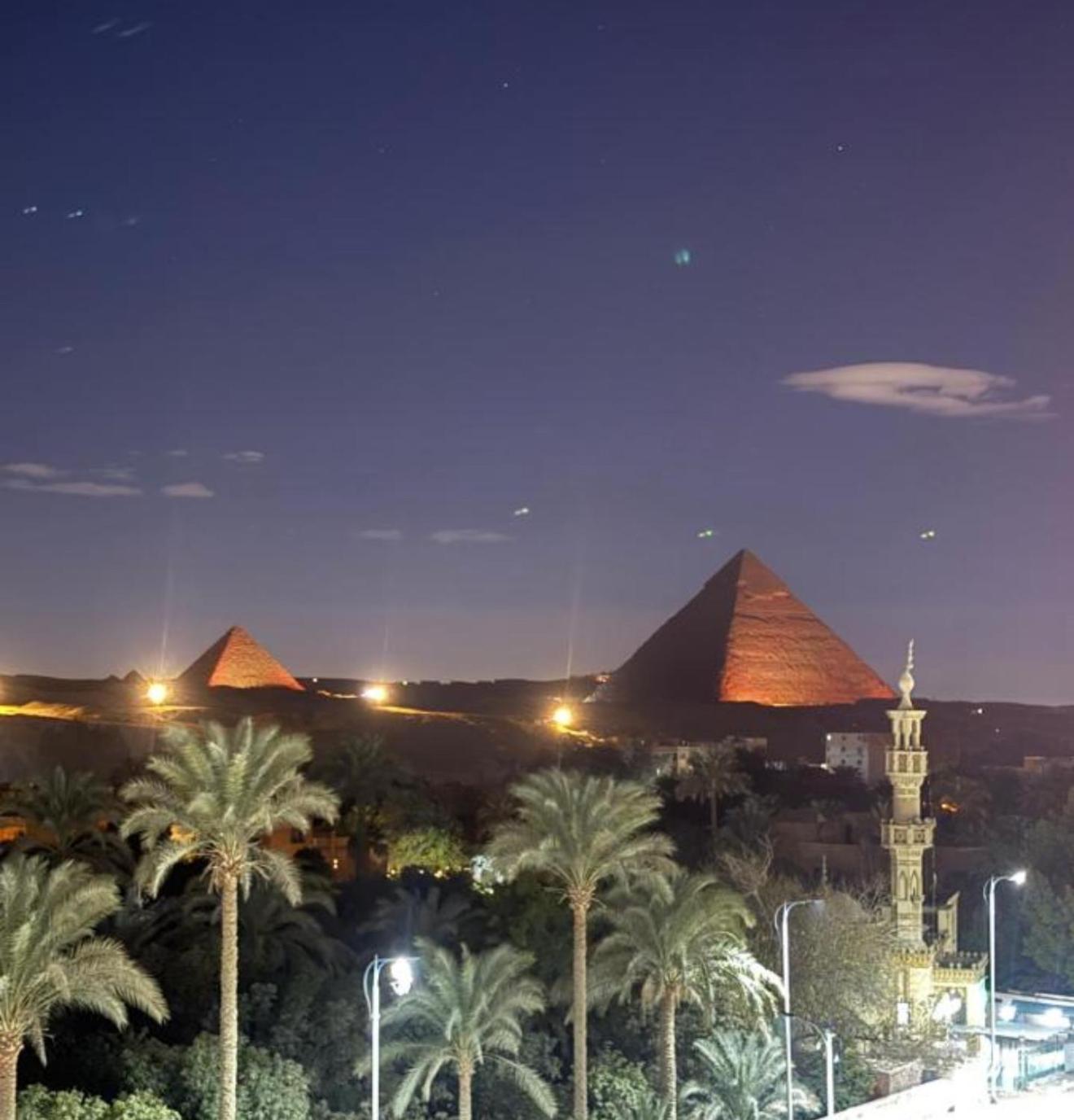 Bed & Breakfast Taj Pyramids View Kafrat al Jabal