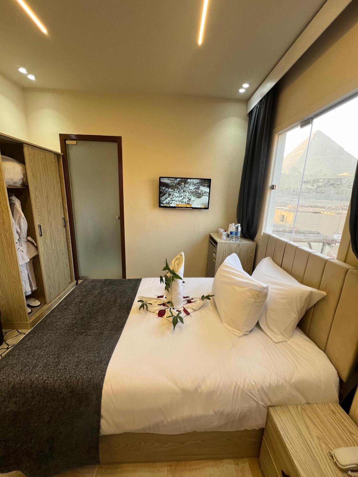 Scarab Pyramids View Hotel Cairo