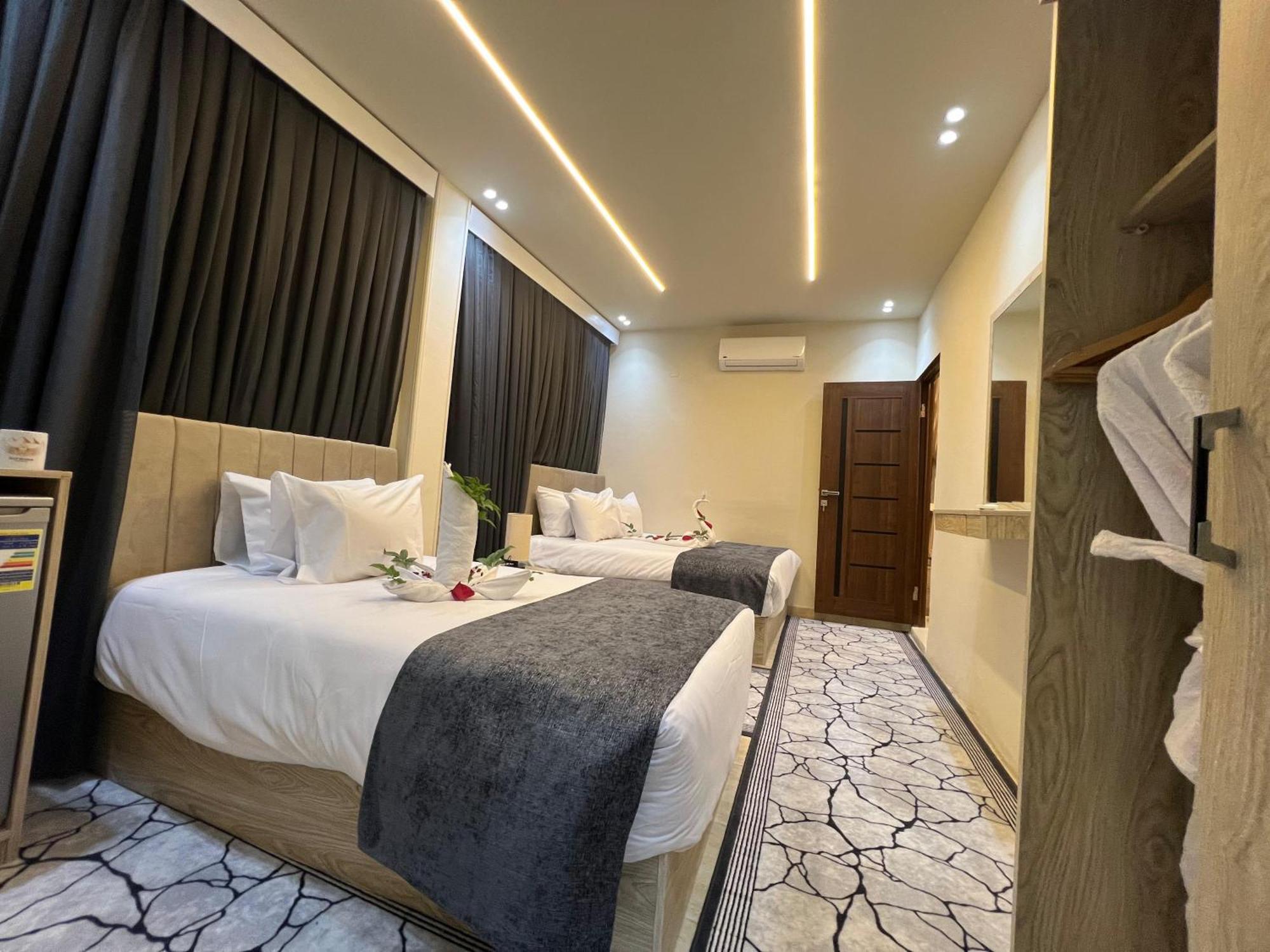 Scarab Pyramids View Hotel 3*