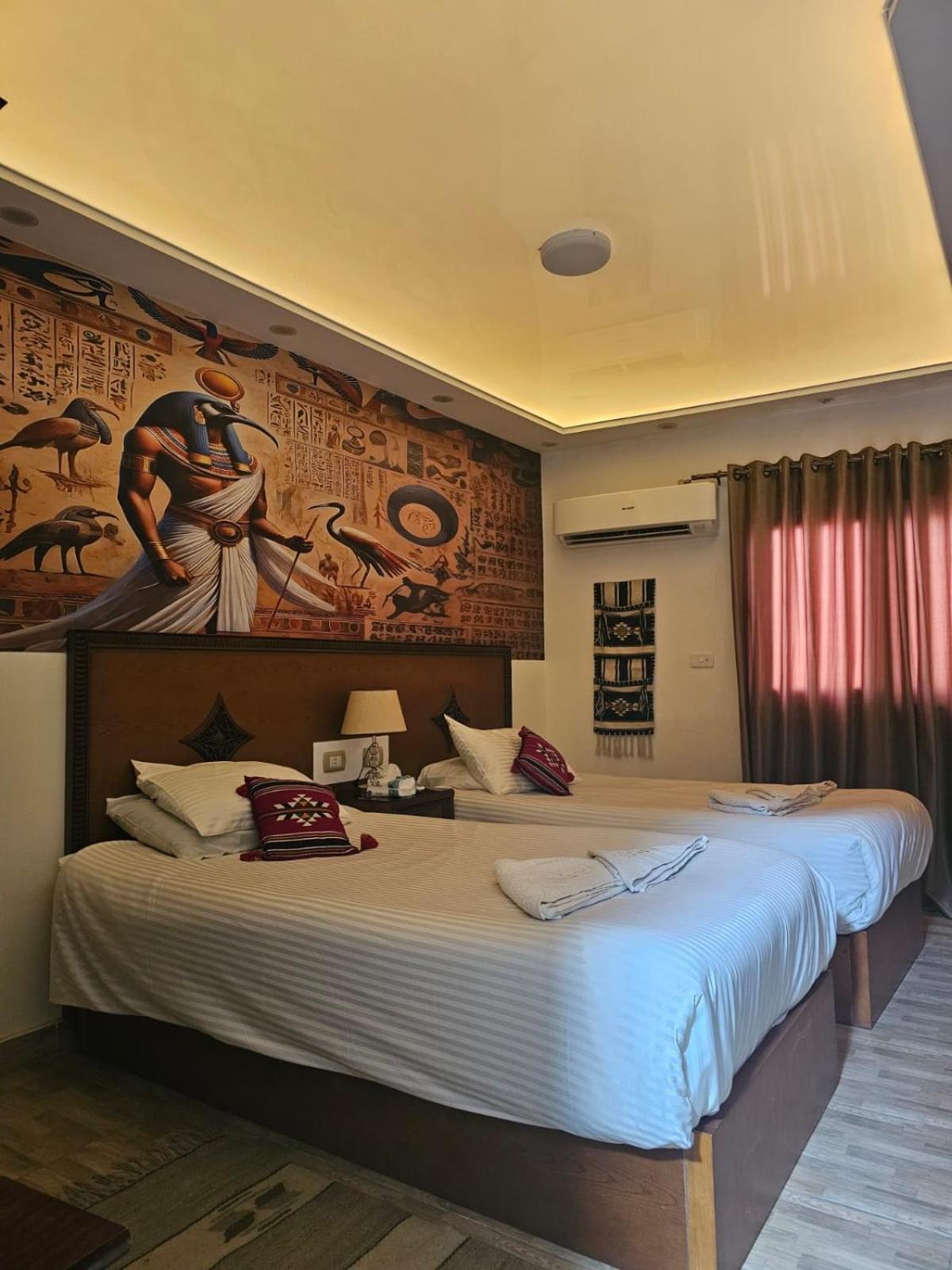 Atlantis Pyramids Guest house Ghatati