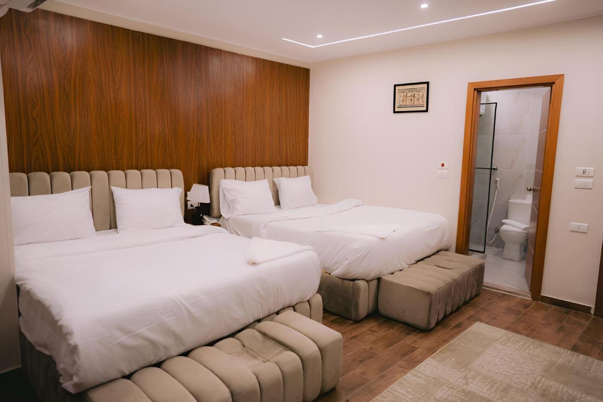Hotel Golden Pyramids Of The Middle East 3*