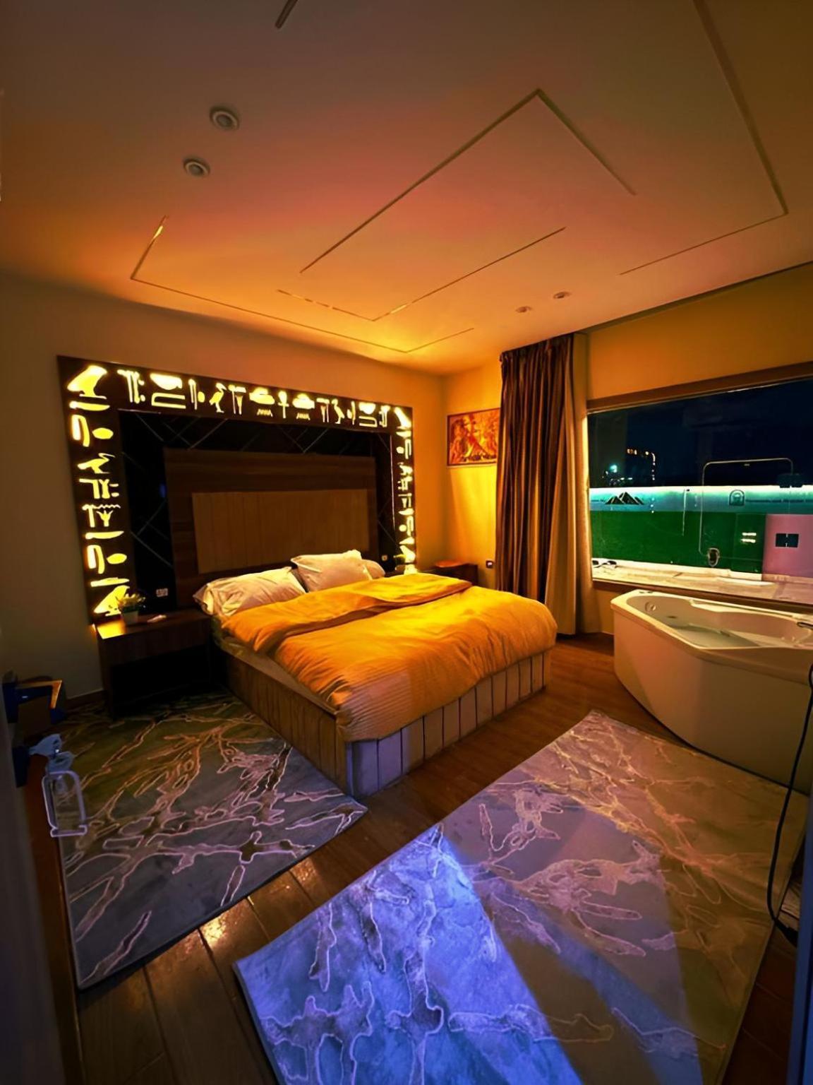 Golden Pyramids Of The Middle East Hotel 3*