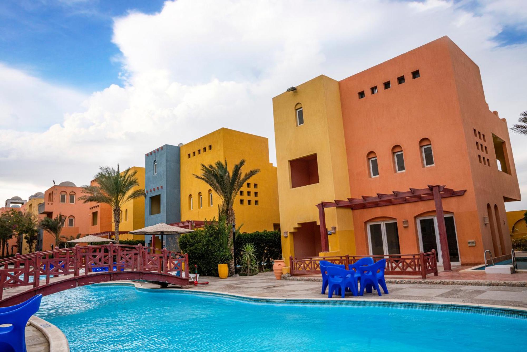 Modern 2br - Al Dora Resort, Apartment
