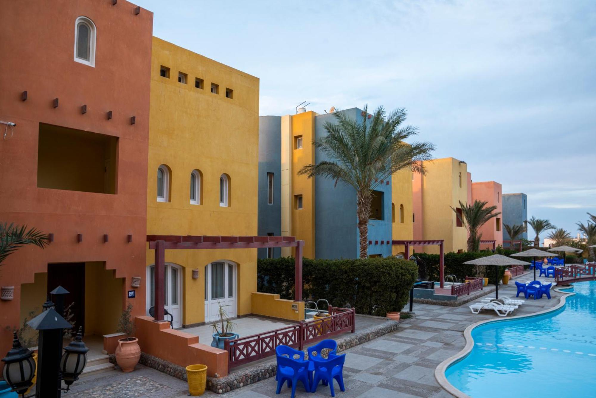 Modern 2br - Al Dora Resort, Apartment