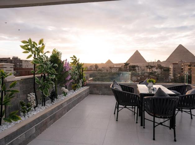 Hotel Tuya Pyramids