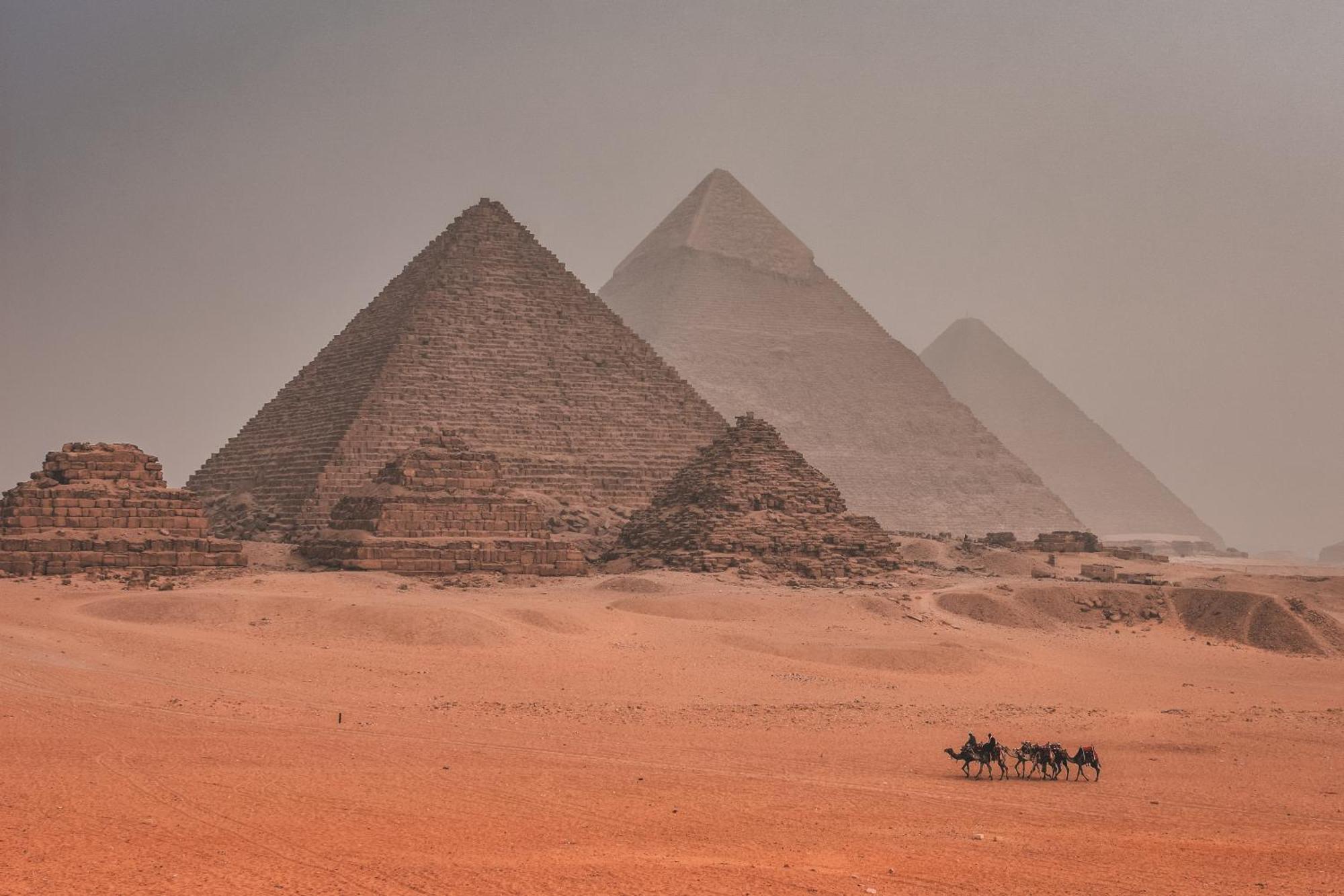 Paradise Pyramids View * Cairo
