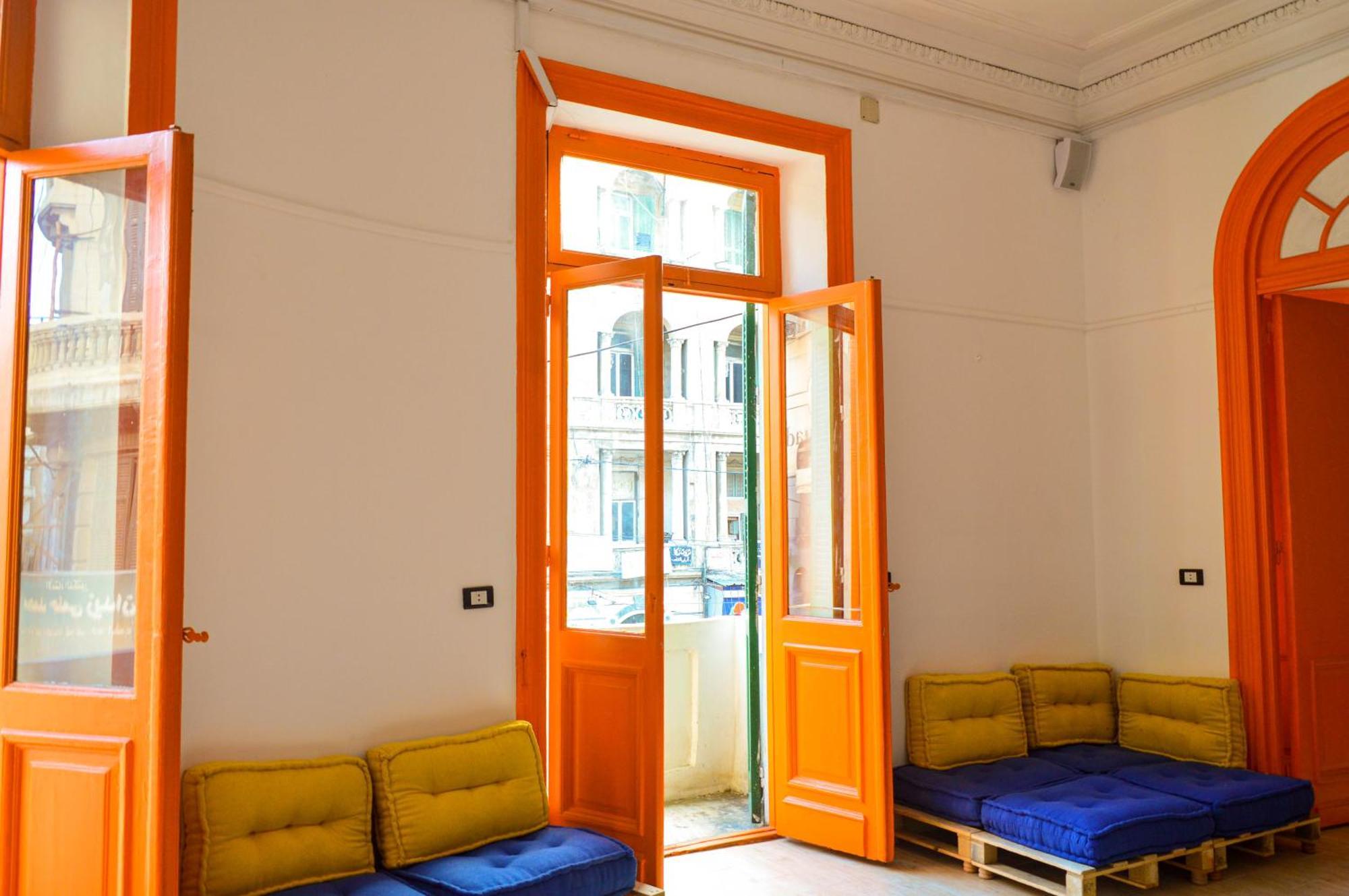 Ithaka Raml Hostel