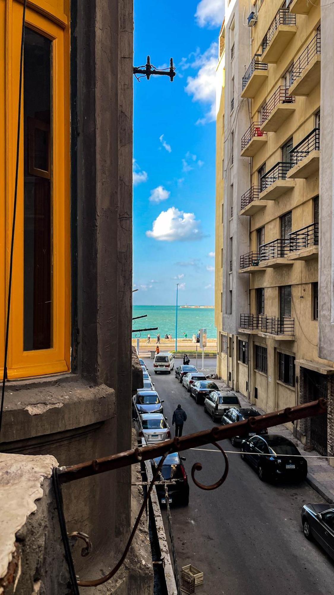 Ithaka Raml Hostel *
