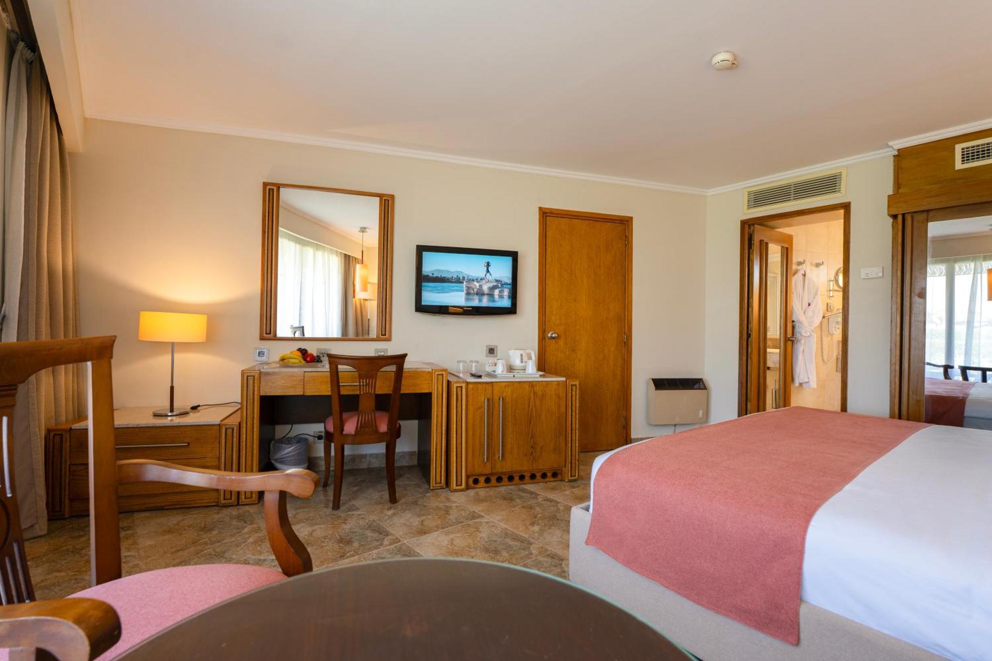 Jolie Ville Hotel & Spa Kings Island Luxor Resort Luxor