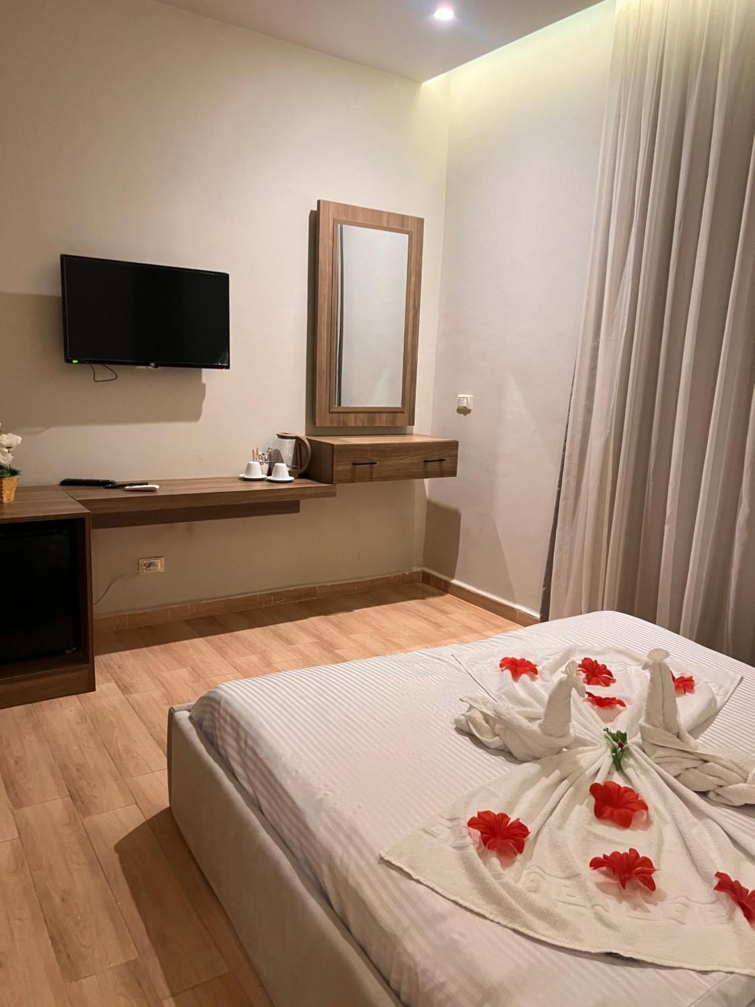 Hotel Pyramids Cairo