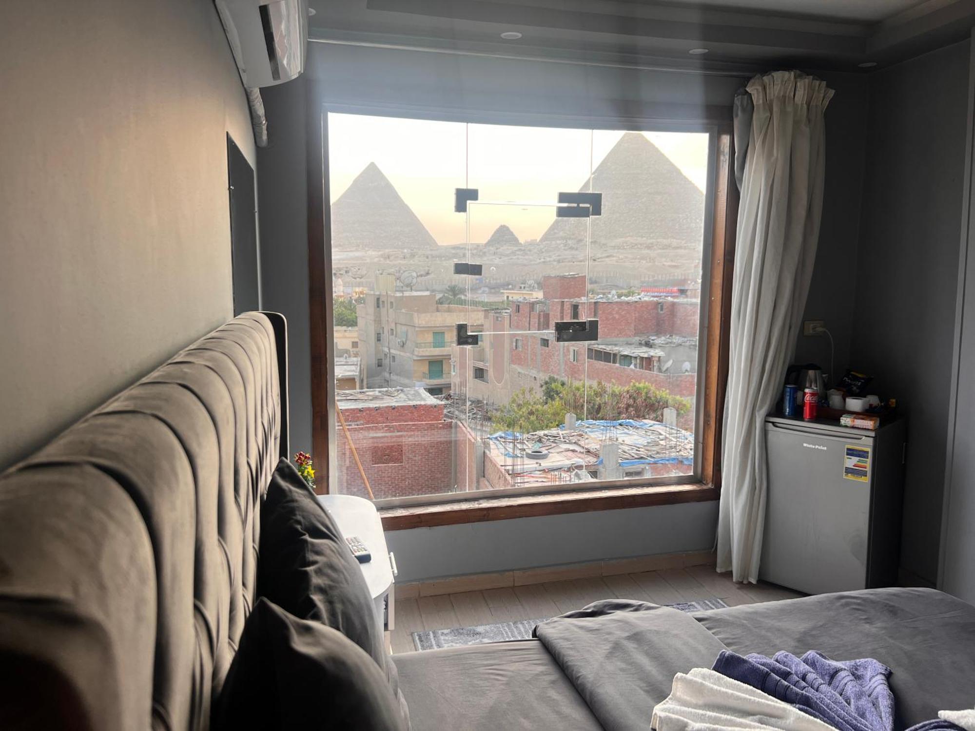 Pyramids Hotel Cairo