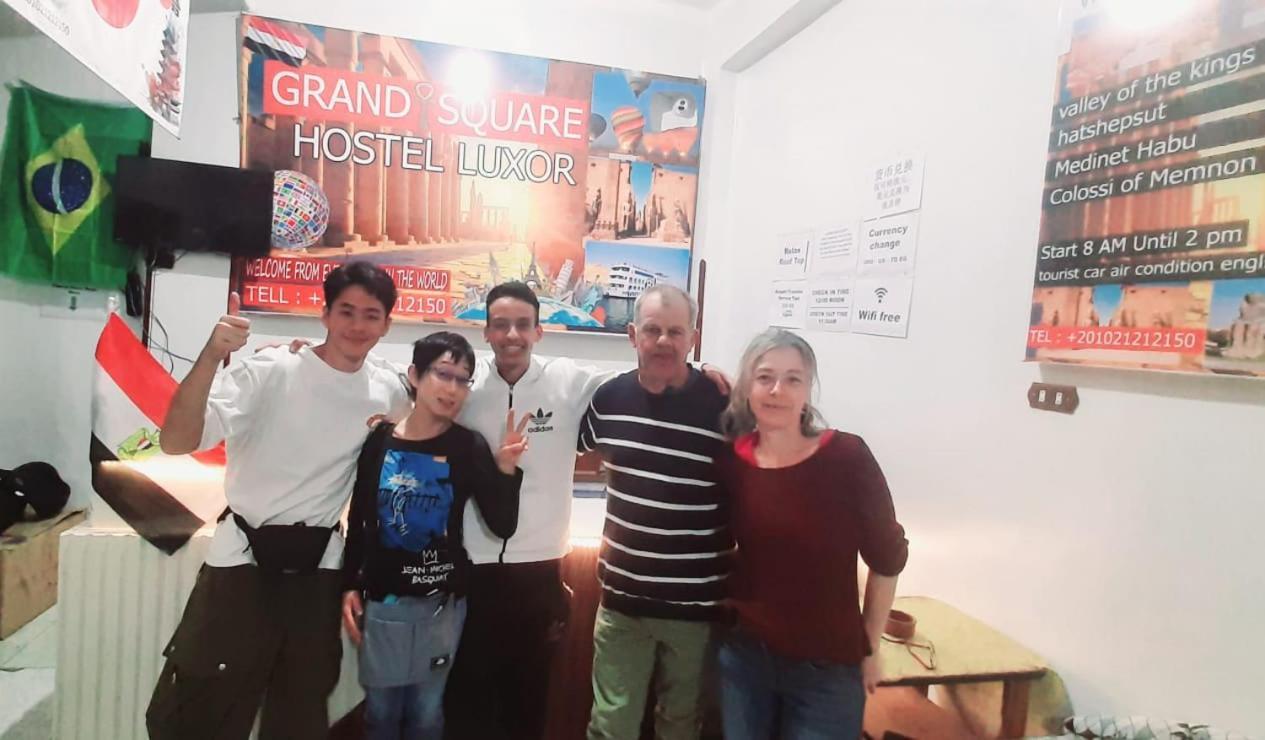 Albergue Grand Square Luxor