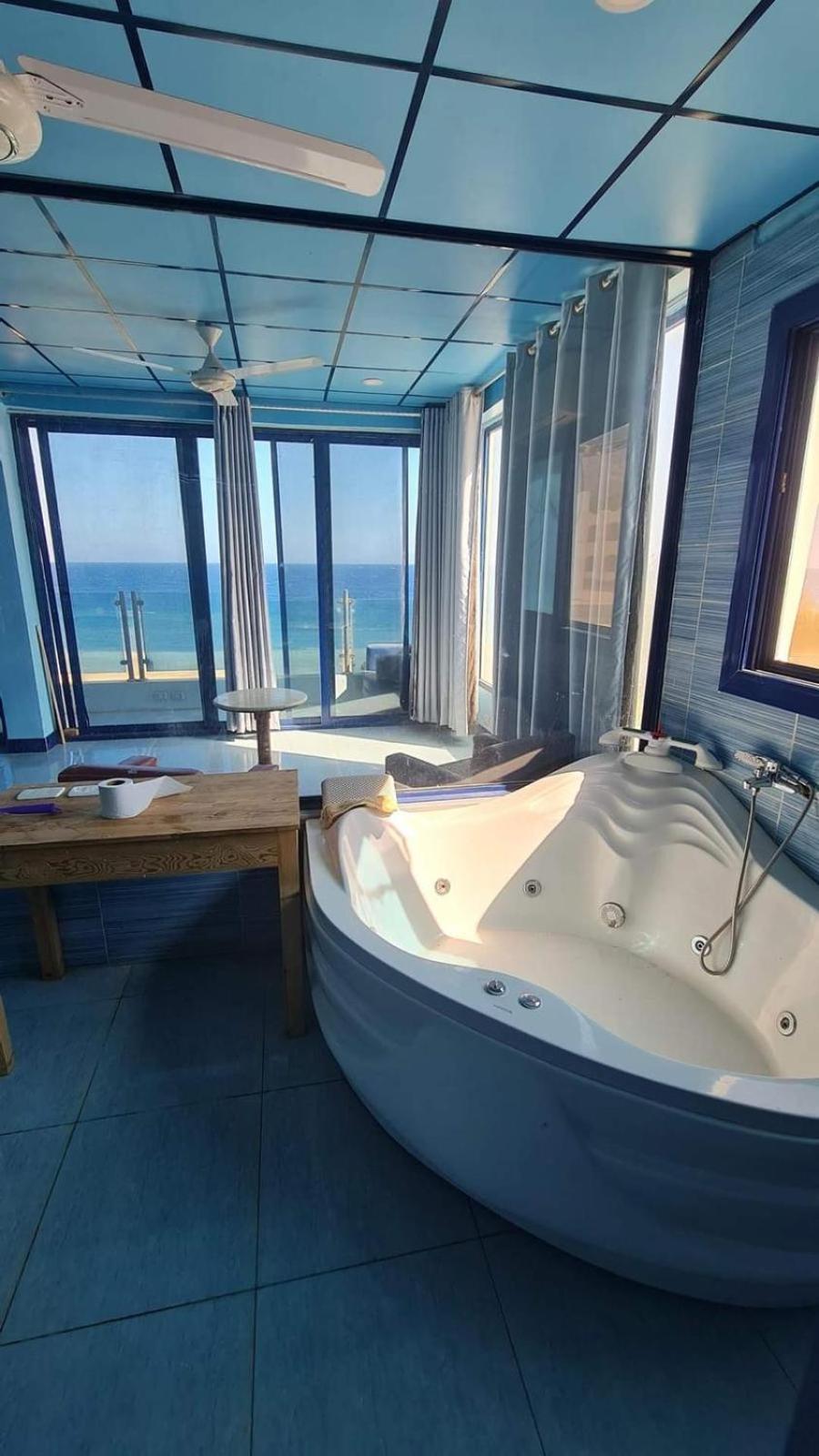 Luxurious Beachfront With Private Pool & Jacuzzi In * Dahab