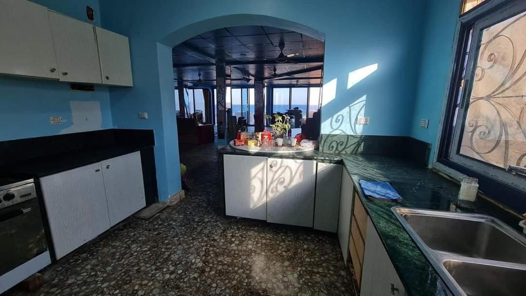 Luxurious Beachfront With Private Pool & Jacuzzi In