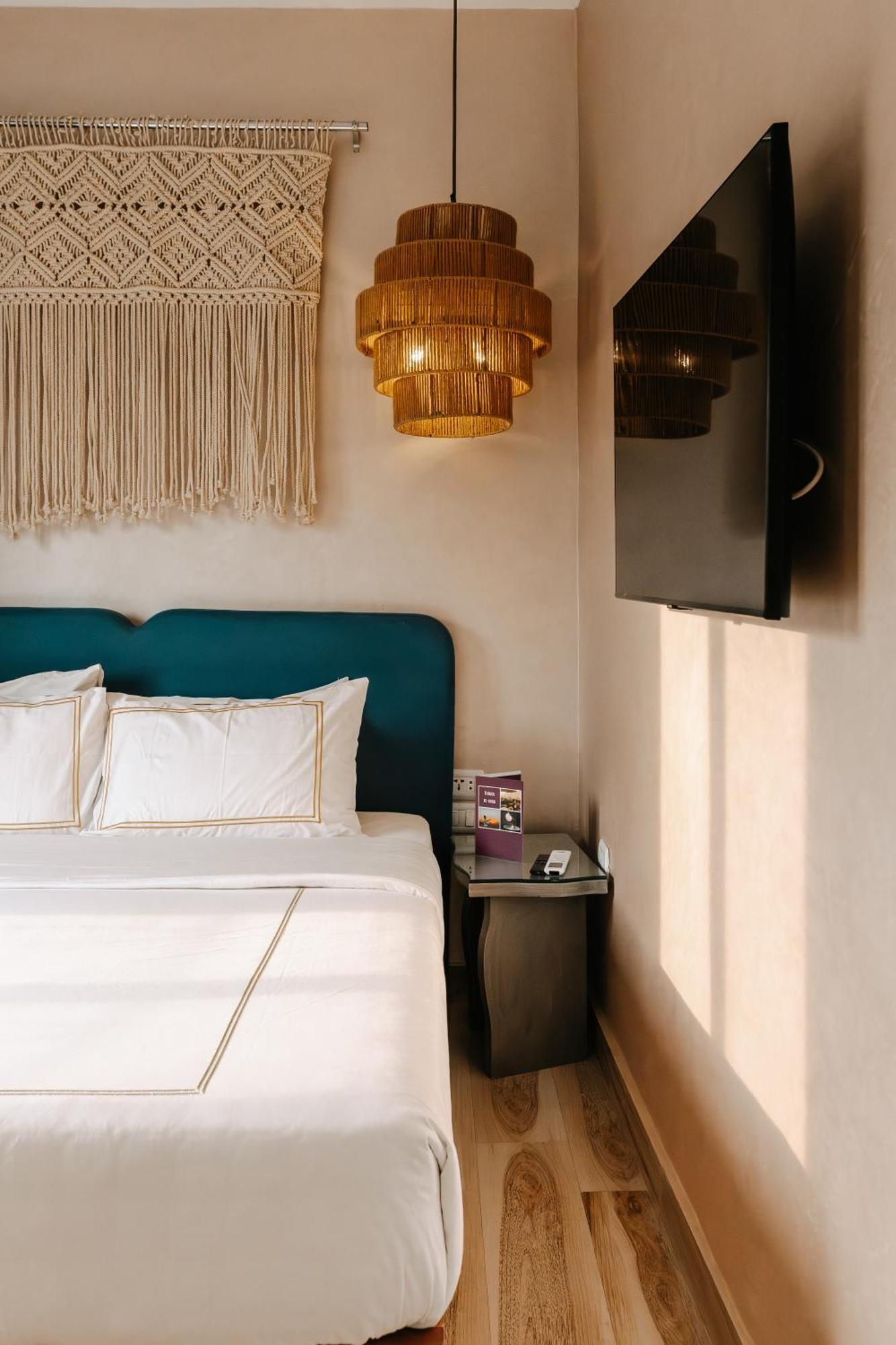Otel Almas Pyramids Kafret el-Gabal