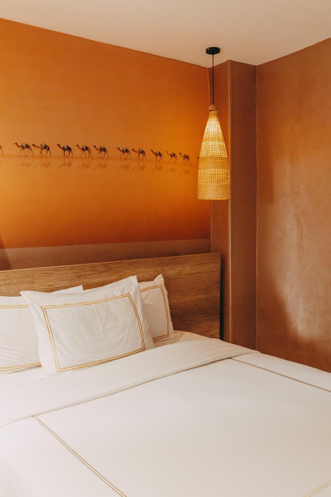 Otel Almas Pyramids Kafret el-Gabal