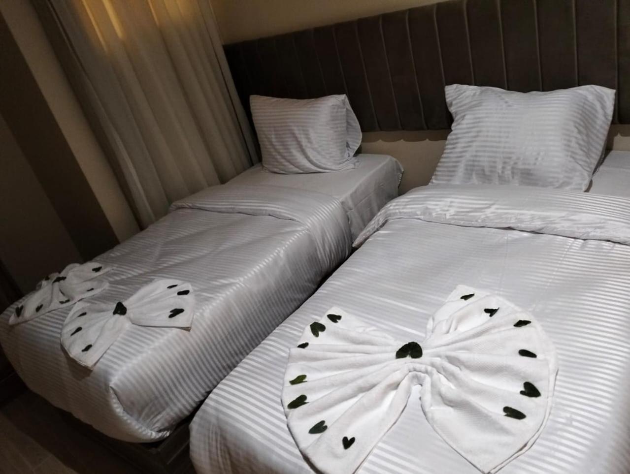 Night Pyramids Hotel Kafrat al Jabal