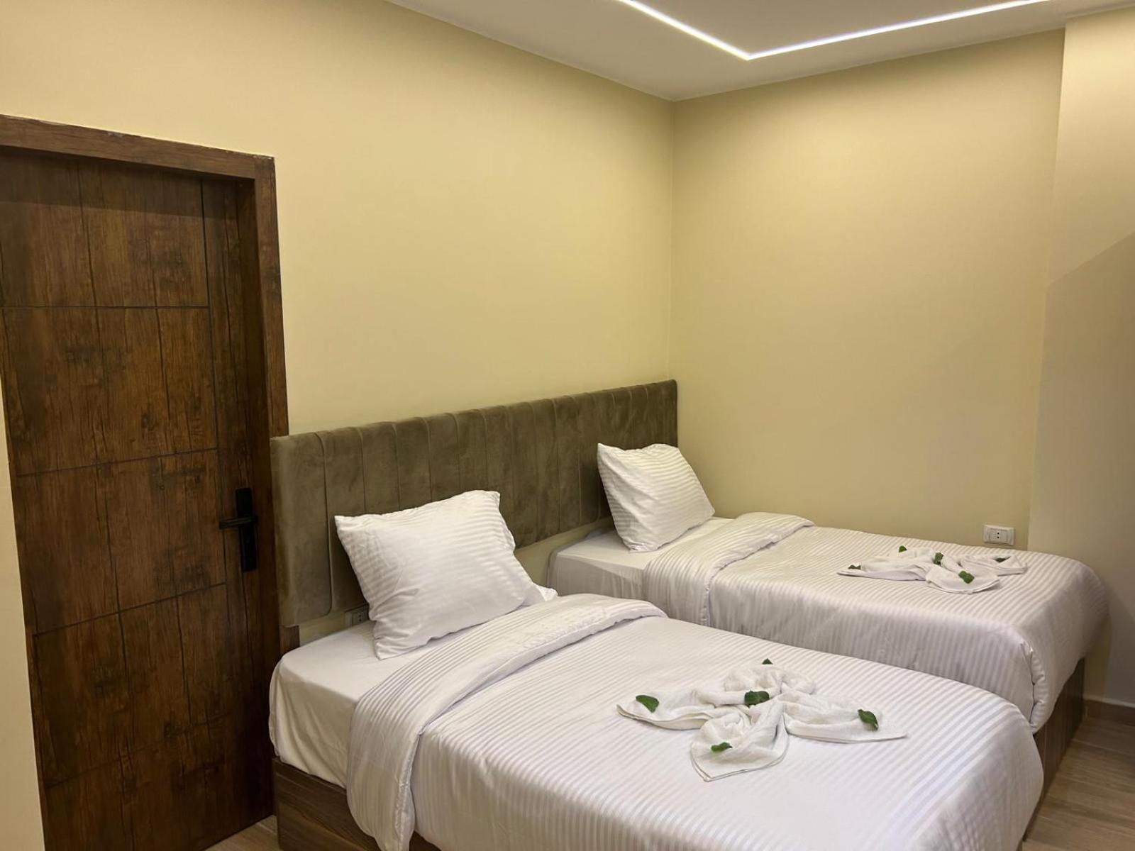 Night Pyramids Hotel 3*