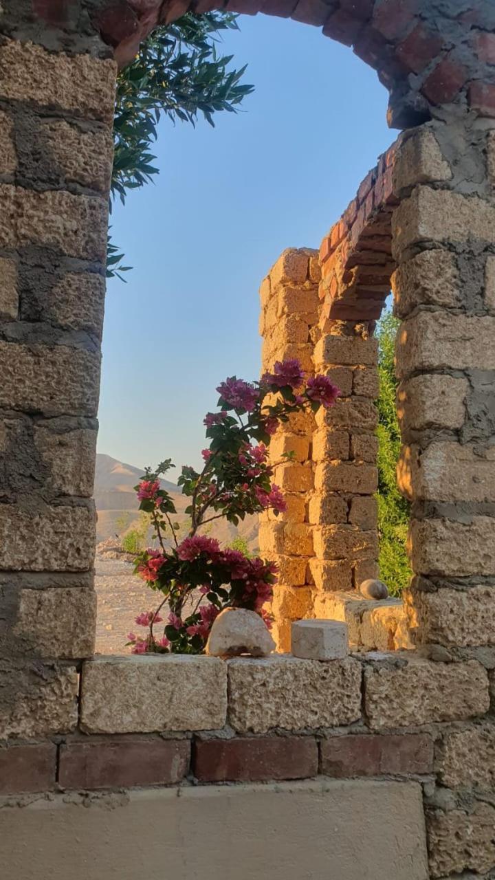 Villa House Mountain Luksor