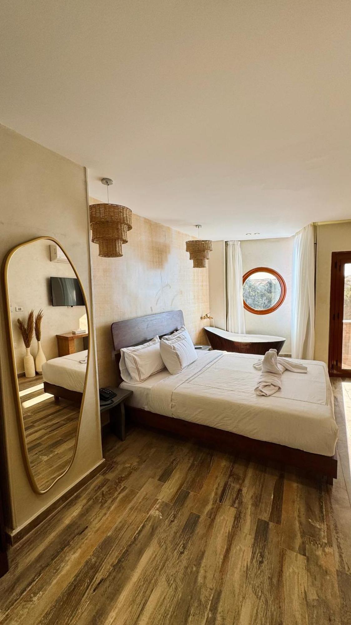 Almas Pyramids 4* Kafret el-Gabal