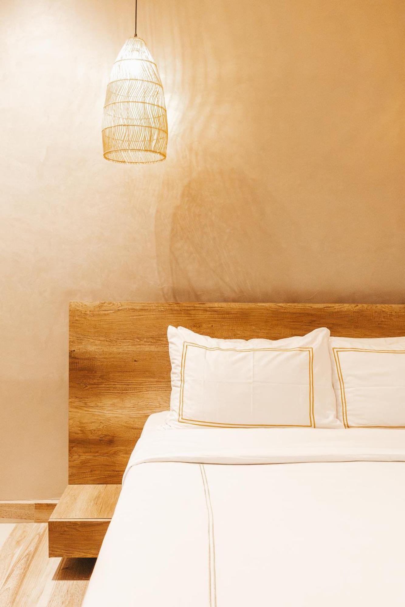 Almas Pyramids Otel