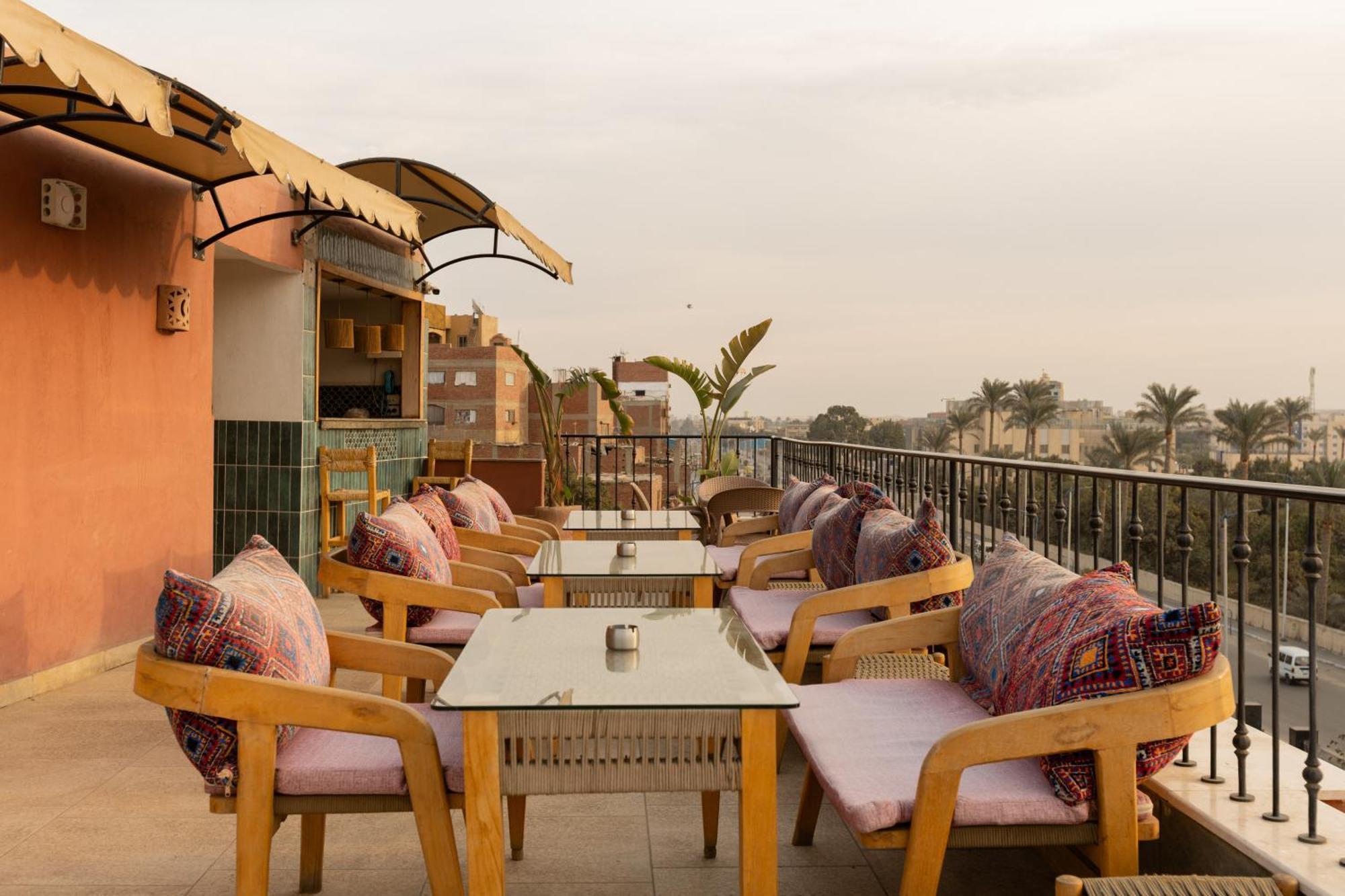 Almas Pyramids Otel 4*
