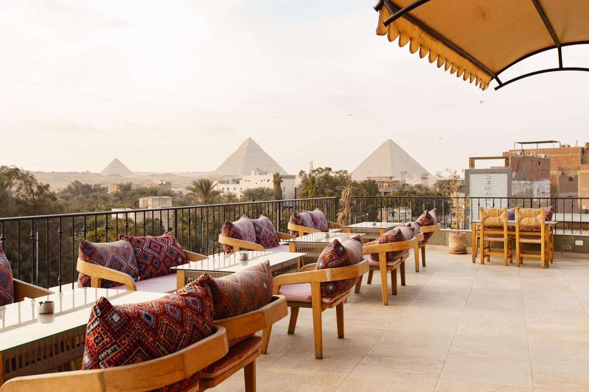 Almas Pyramids 4*