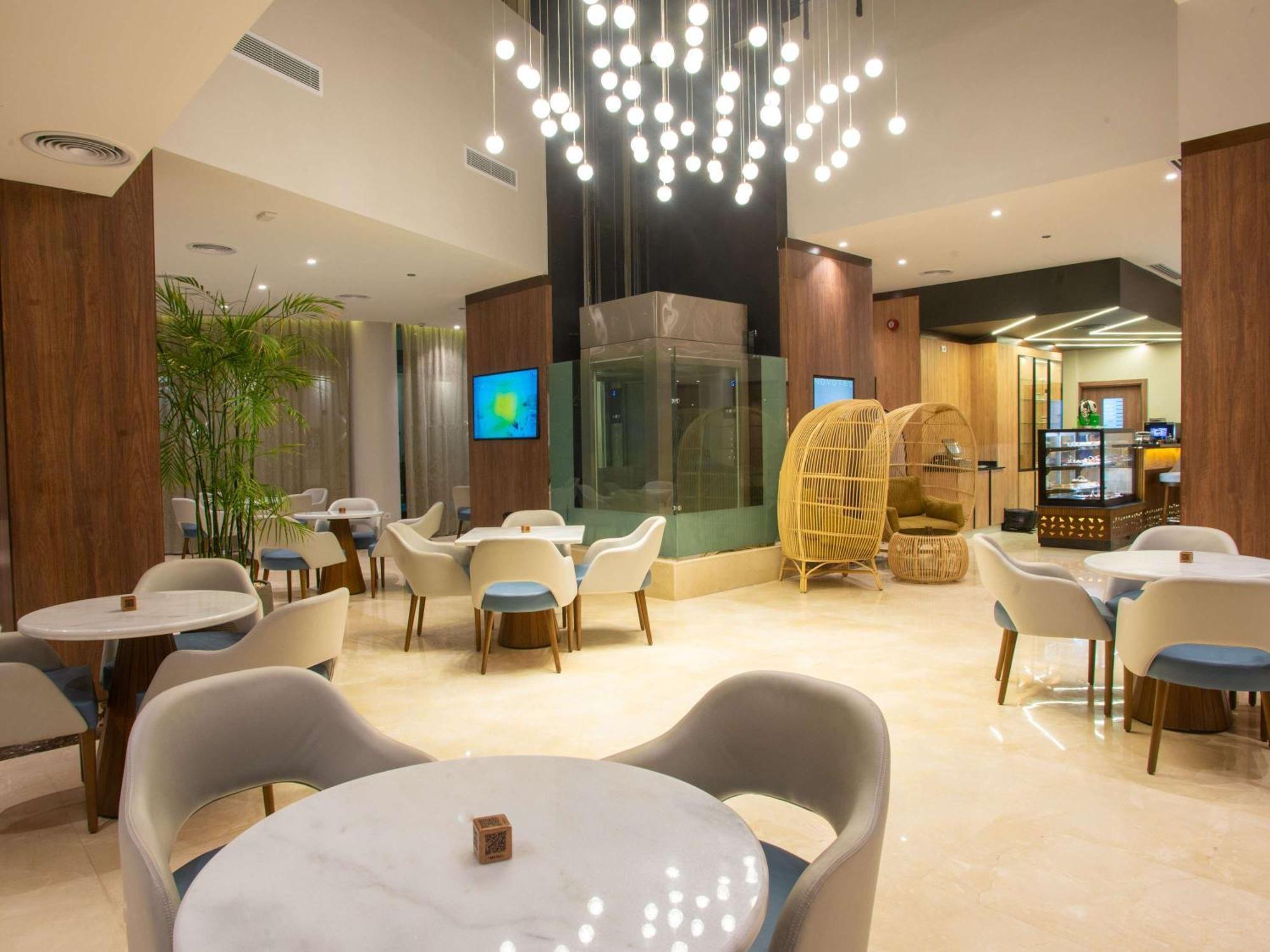Novotel El Borg Hotel 4*