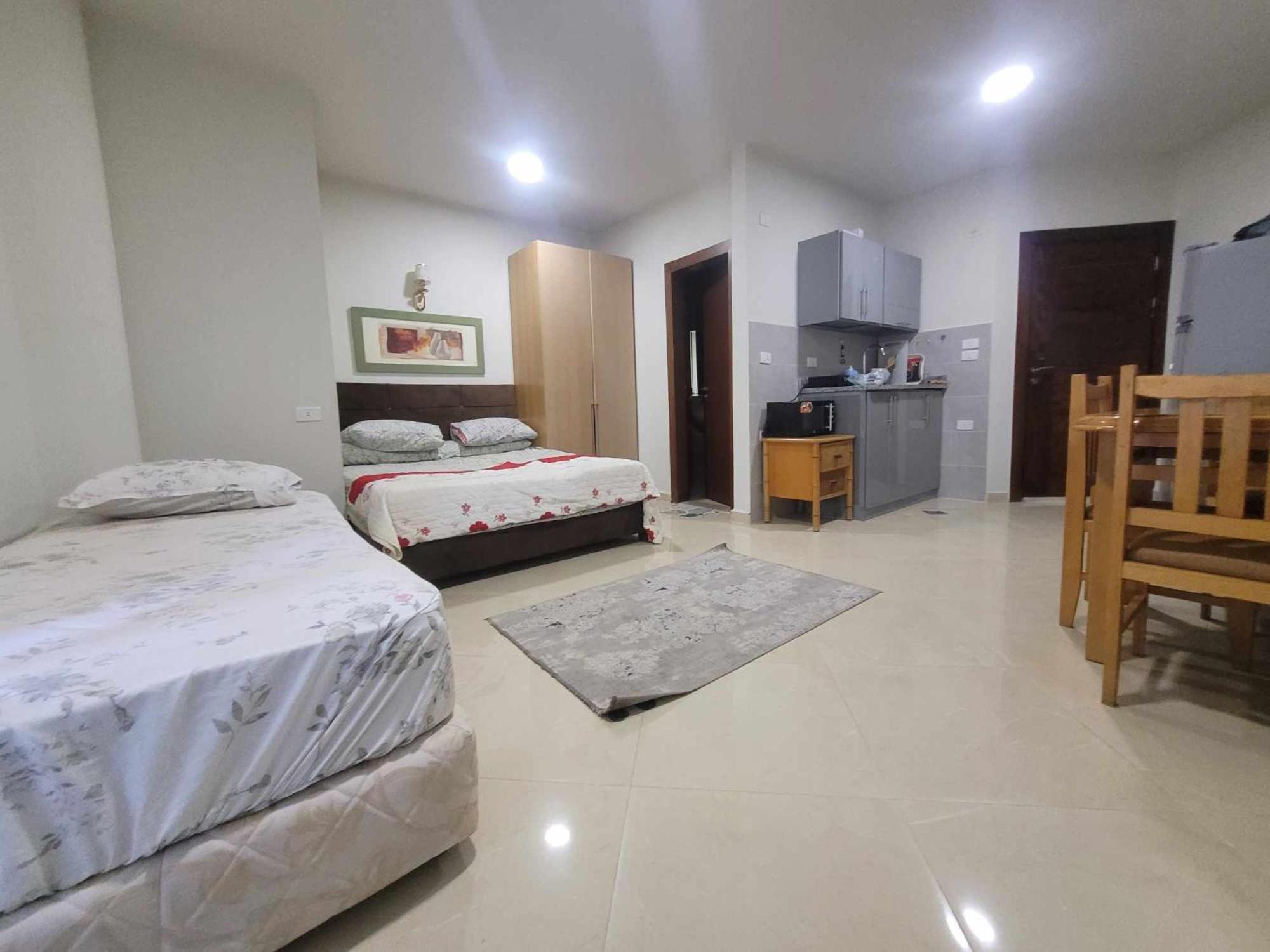 Apartment With Seaview, Amazing For Couples, Sunny & Seaview & Free Wi-fi *