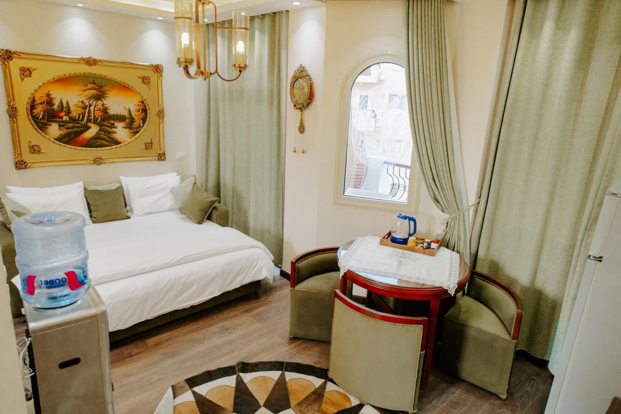 Aton East Bank Nile View Otel 4*
