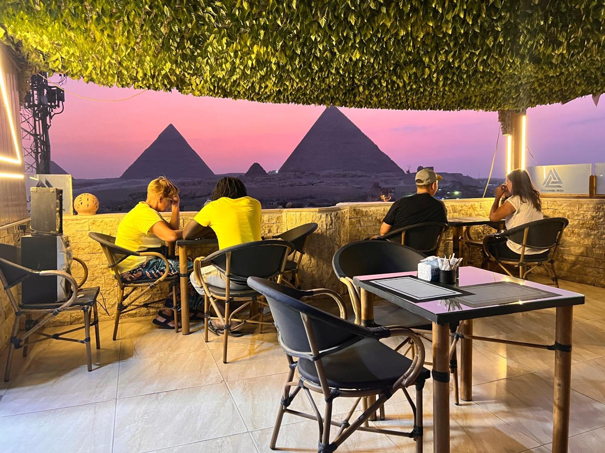 The Pyramids Hills 3*
