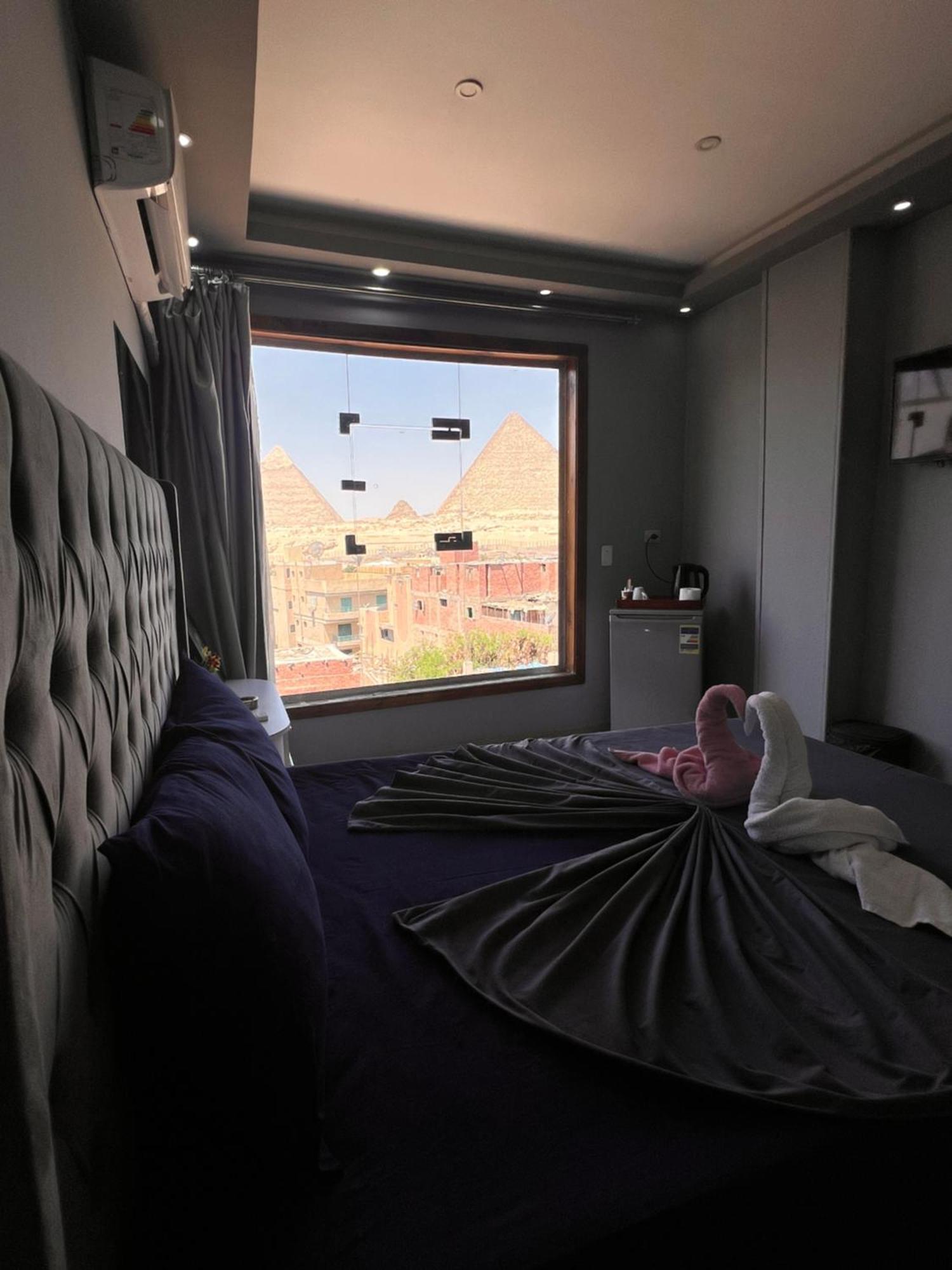 Hotel The Pyramids Hills 3*