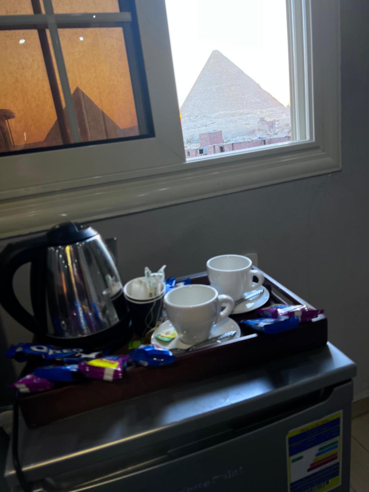 The Pyramids Hills Hotel