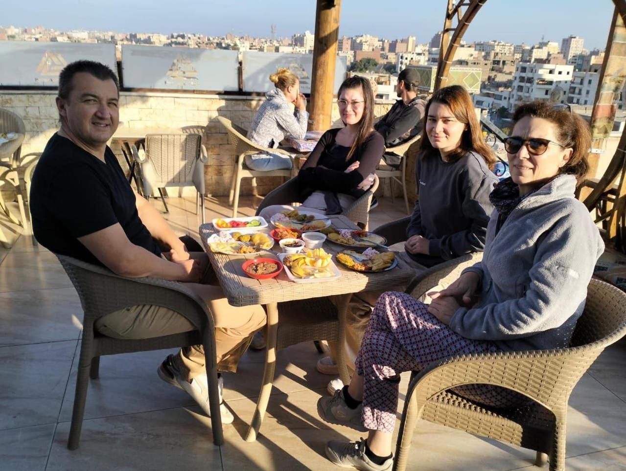 Hotel The Pyramids Hills Cairo