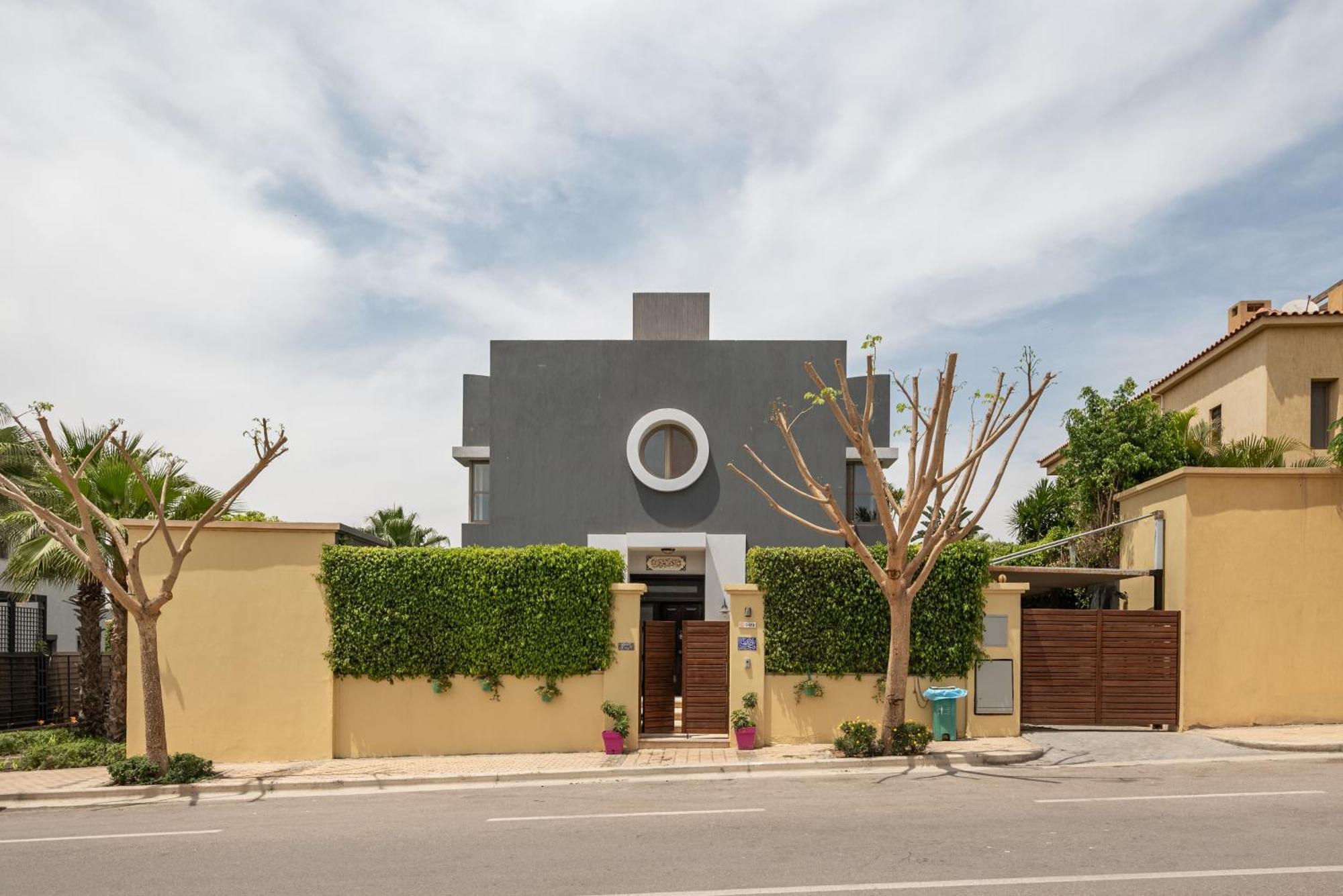 Villa Luxury Allegria Golf With Pool Sheikh Zayed City