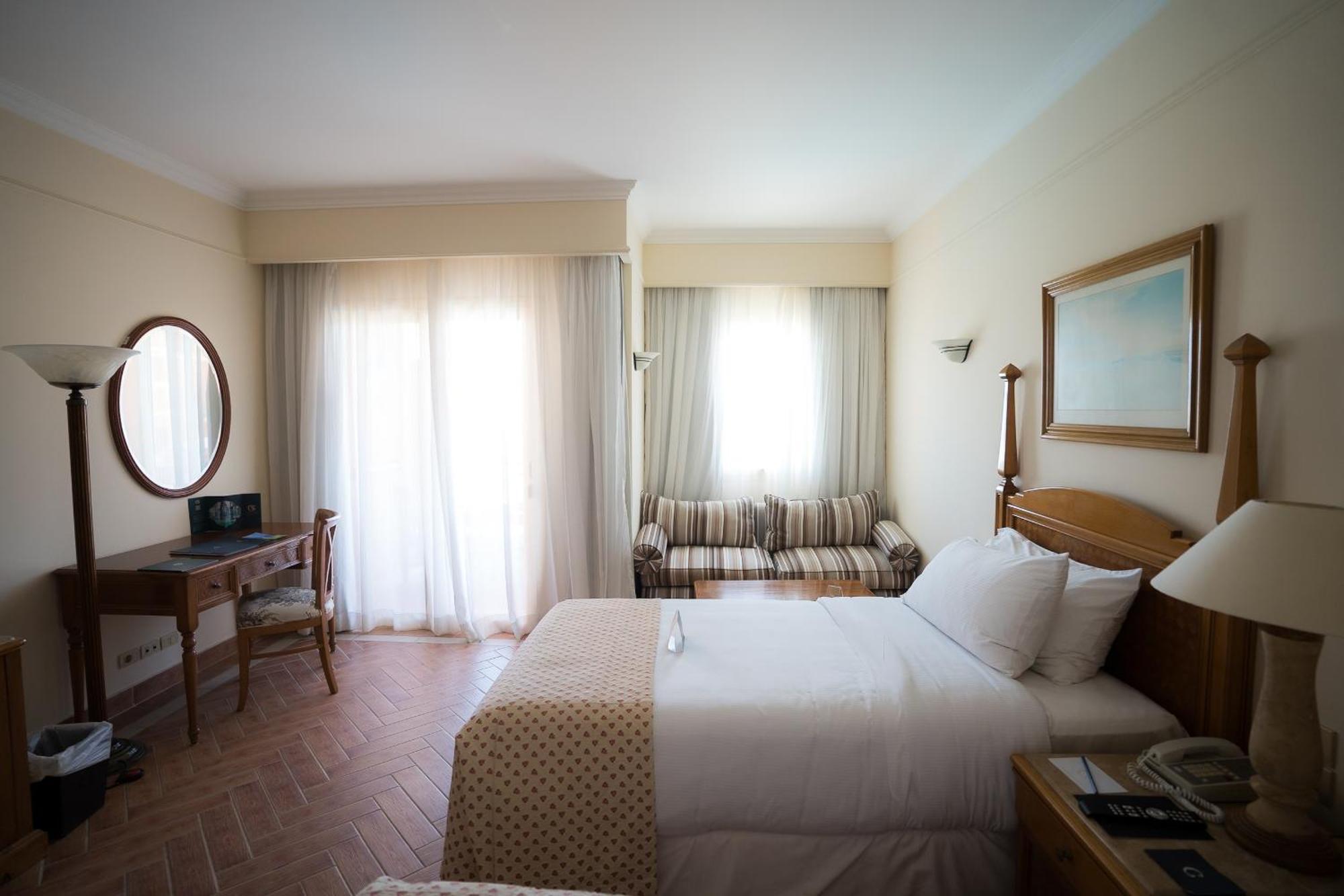 Resort The Cascades Golf Resort, Spa & Thalasso 5*