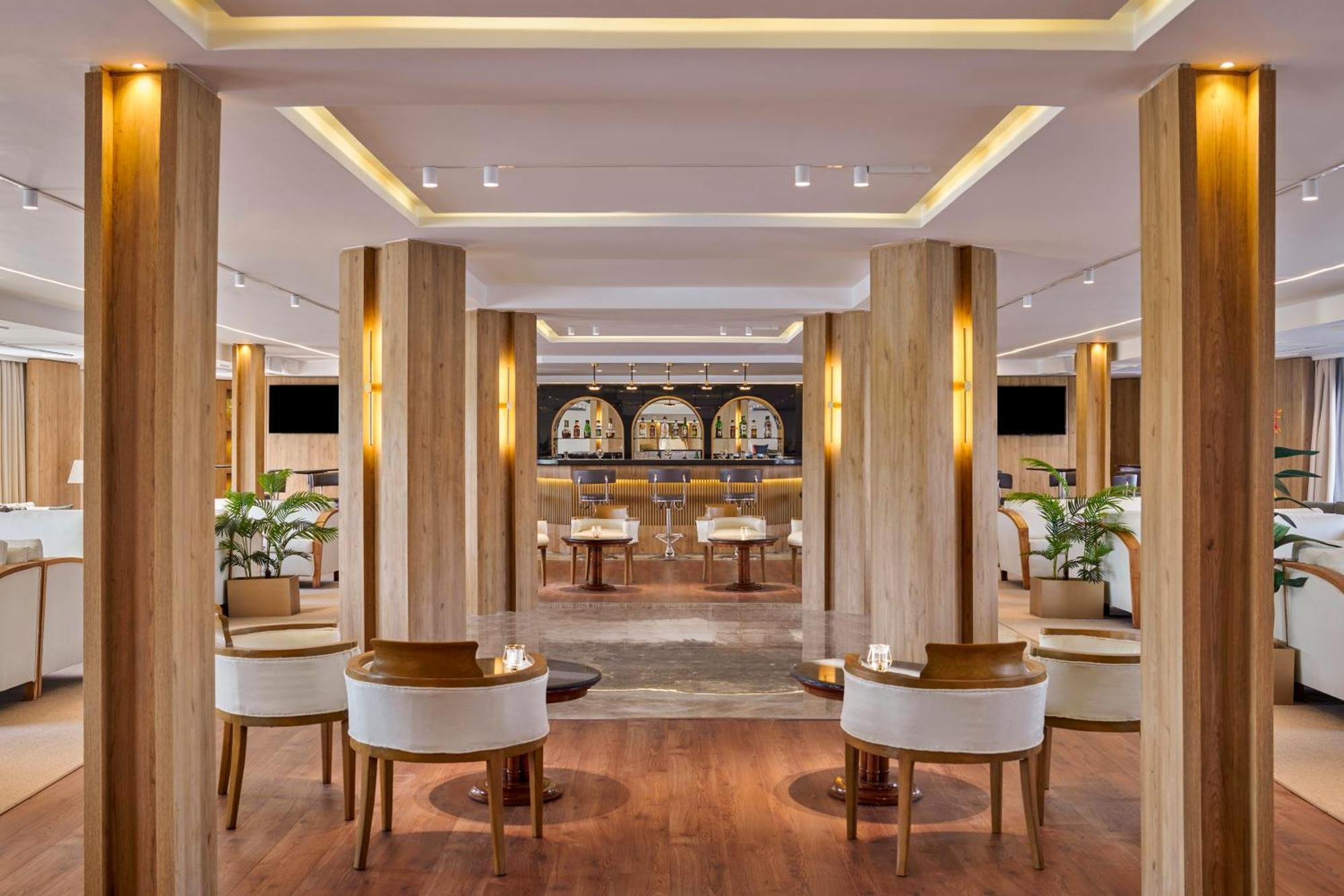 Moevenpick Royal Lotus Nile Cruise, Every Monday Four Nights From Luxor, Every Friday Three Nights From Aswan - Including Excursions & Sightseeing Hotel 5*