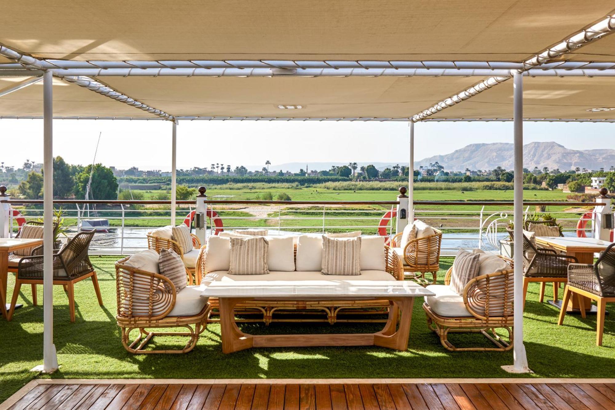 Moevenpick Royal Lotus Nile Cruise, Every Monday Four Nights From Luxor, Every Friday Three Nights From Aswan - Including Excursions & Sightseeing 5* Luksor